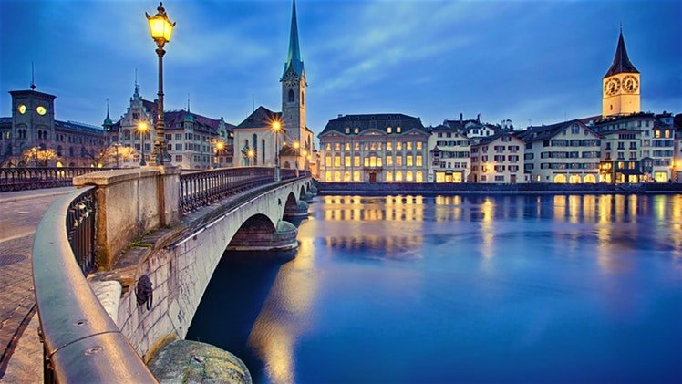 shutterstock_Nataliya_Hora-zurich_mini-c8f7c1539f2e.jpg