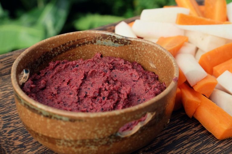 red-beet-hummus-1.jpg