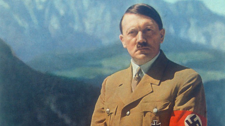 adolf-hitler-in-colour_0.jpg