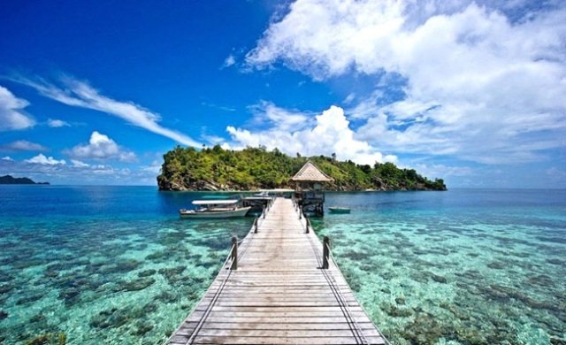 Tempat Wisata Terbaik - Raja Ampat Papua.jpg