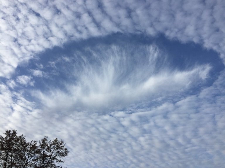 illinois-hole-punch-cloud-5.jpg