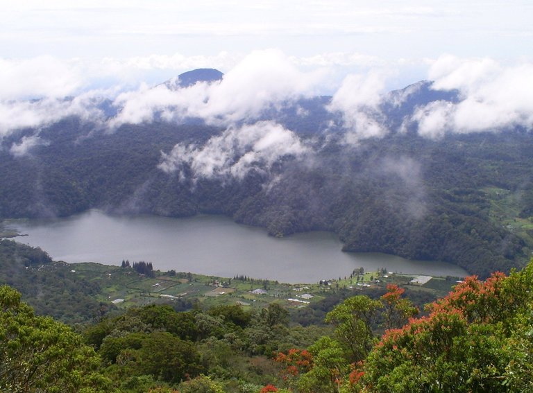 Sinabung_S5031645.jpg