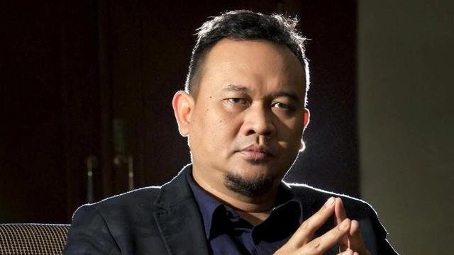 070482300_1435034502-cak_lontong02.jpeg