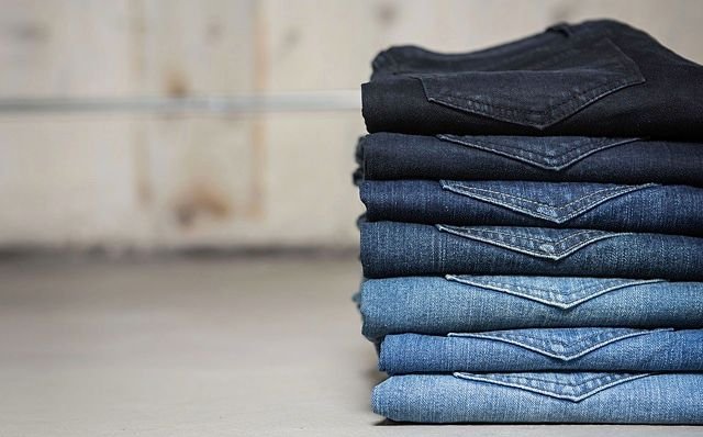 pile-stack-of-jeans.jpg