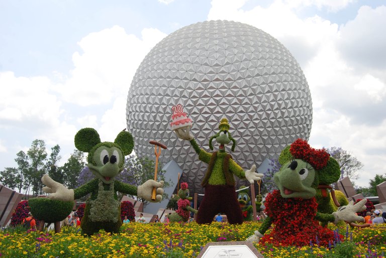 Epcot-1-of-1.jpg