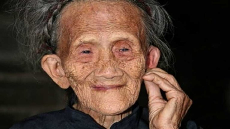 Top-10-Oldest-People-On-Earth.jpg