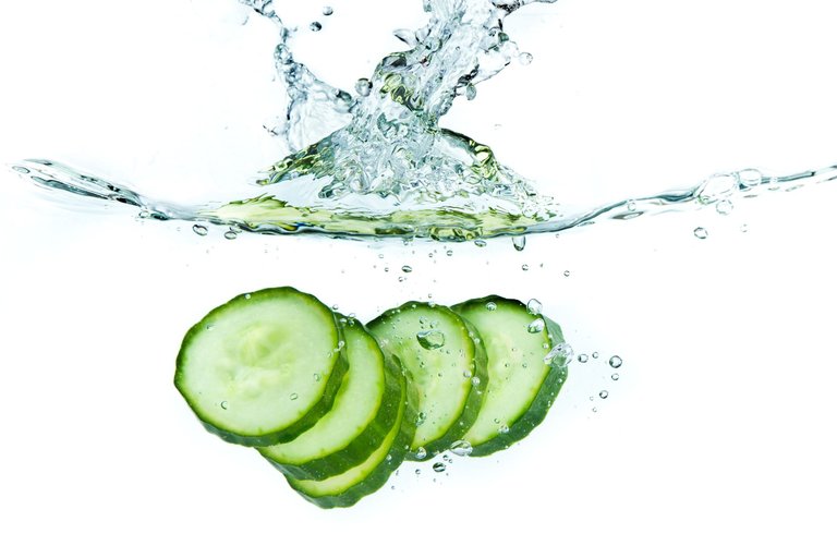 Cucumber-water.jpg