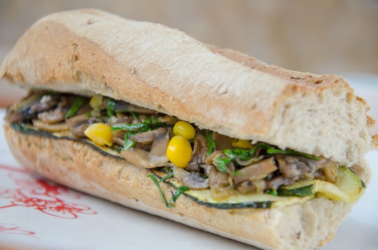 Button-Mushroom,-Zucchini-&-Corn-Sandwich.jpg