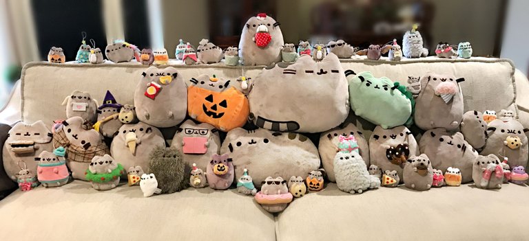 pusheen family.jpg