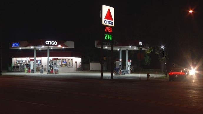 10-26-17+-+CITGO+GAS+STATION+ROBBERY+still+pic+for+web.jpg