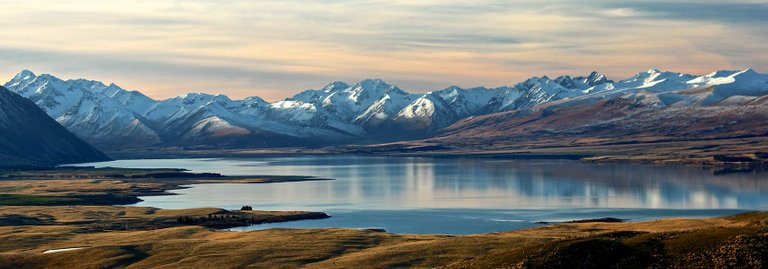 Lake-Tekapo-New-Zealand.jpg