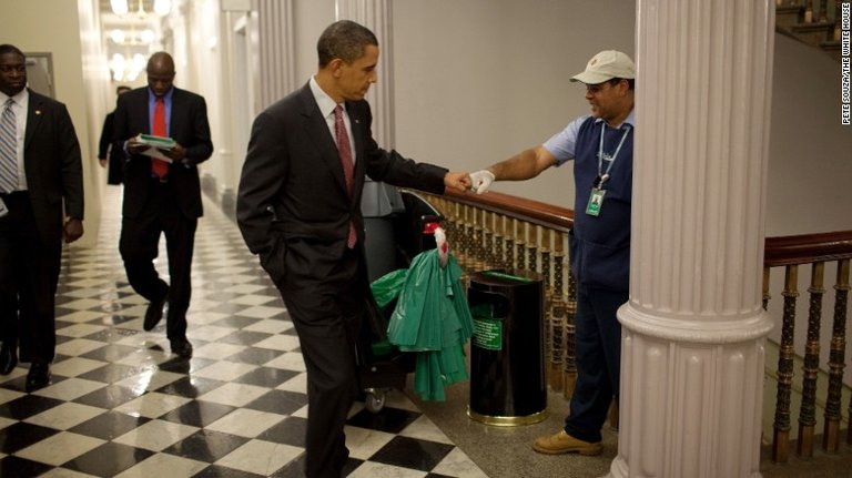 150422152222-obama-fist-bumps-janitor-exlarge-169.jpg