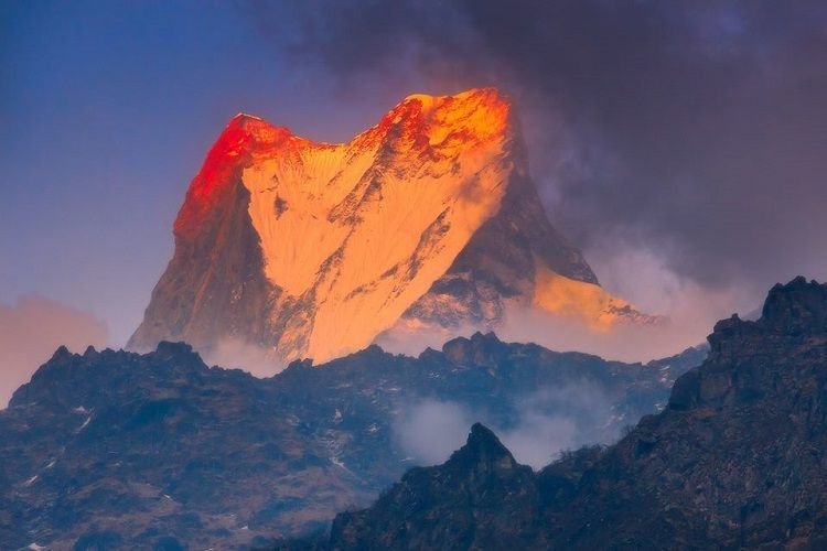 Macchapuchare-or-the-fishtail-mountain-Nepal.jpg