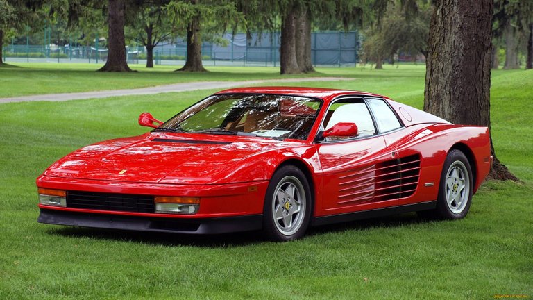 ferrari-testarossa 2.jpg