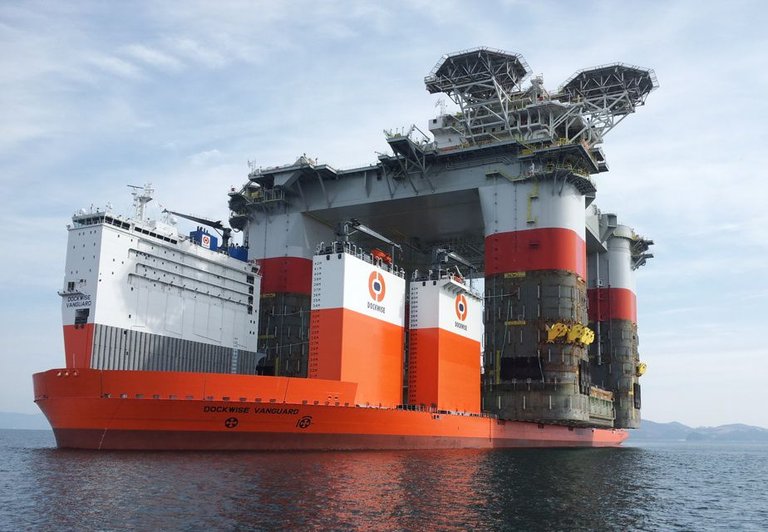 newsimage-1-dockwise_vanguard_loading_jsm_hull_03.jpg