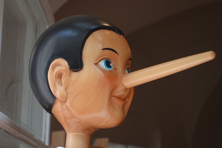 pinocchio-2917652_1280.jpg