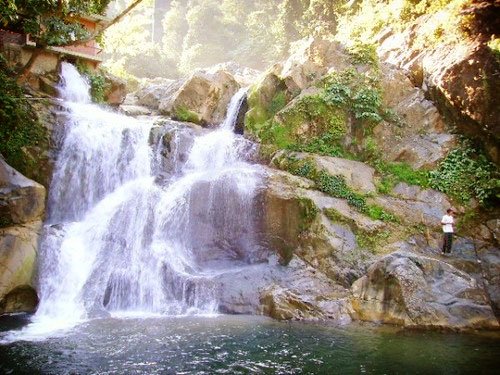 AIR-TERJUN-SUHOM.jpg