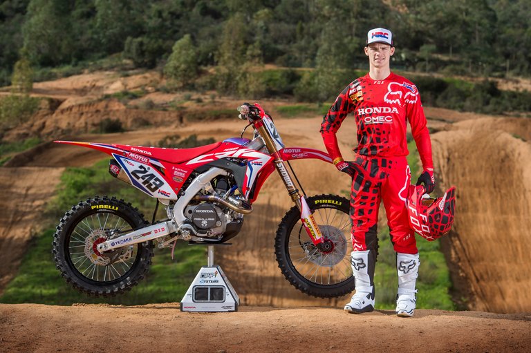 s1600_tim_gajser_honda_crf450rw.jpg