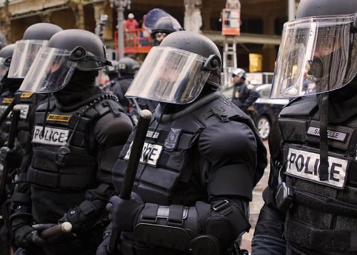 riot-gear.jpg