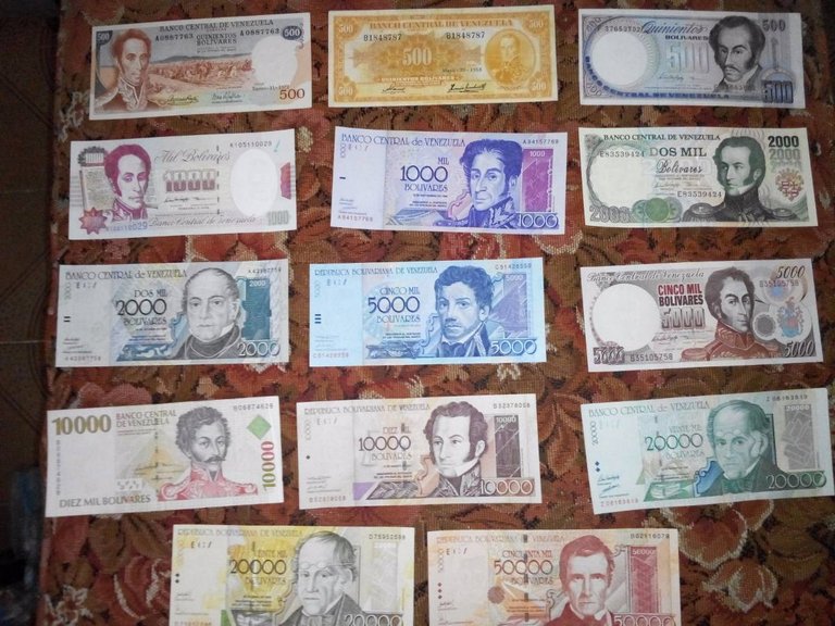 coleccion-de-billetes-venezolanos-en-perfectas-condiciones-D_NQ_NP_848411-MLV20551250704_012016-F.jpg