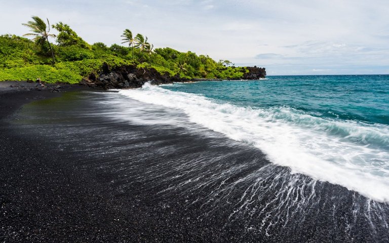 black-sand.jpg