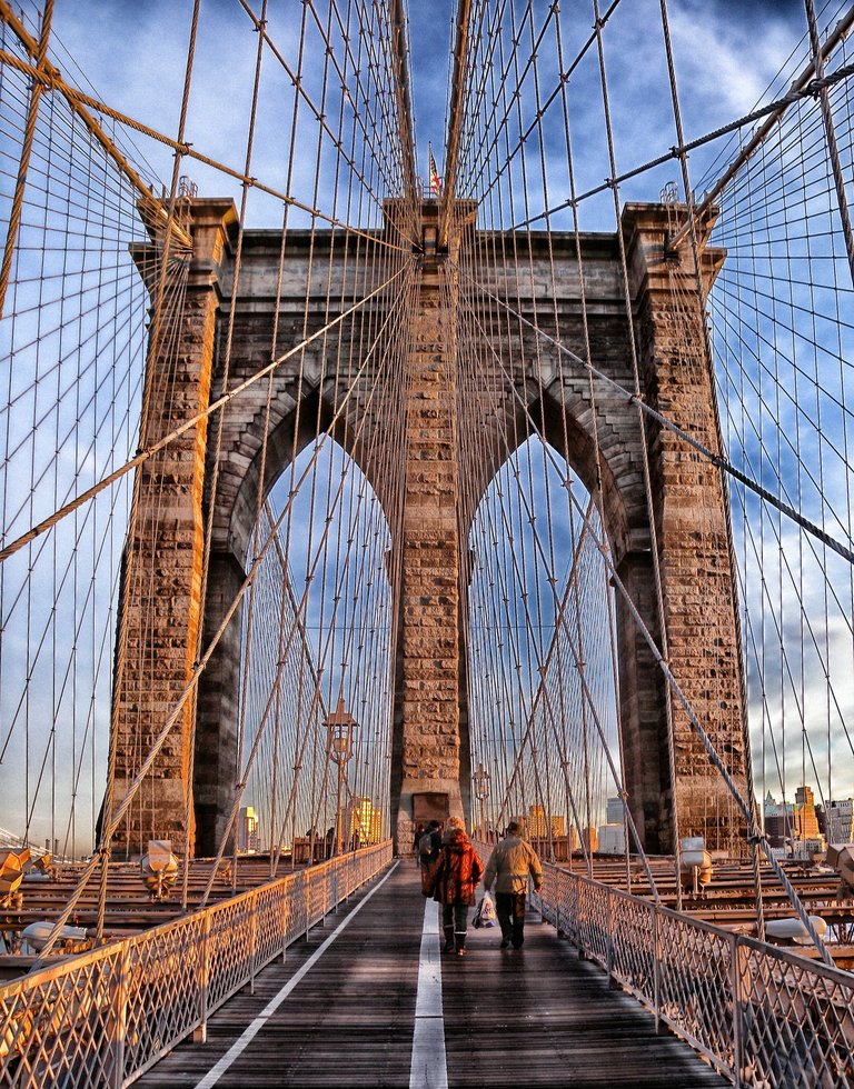 brooklyn-bridge-105079_1920.jpg