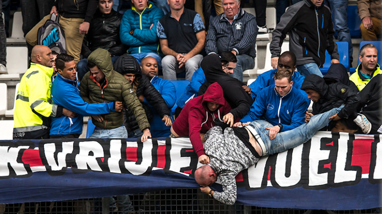 willem-II-voetbalrellen-supporters.png