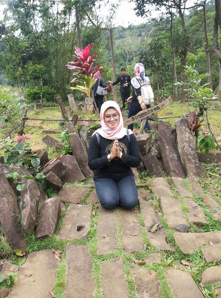 gunung padang cianjur.jpg