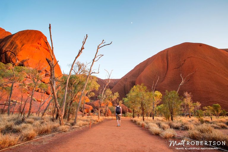 walkingULURU_1000pxblog.jpg