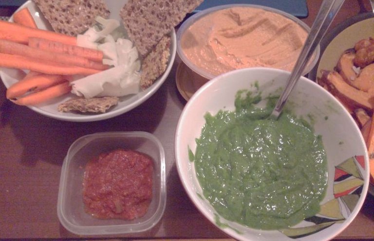 chutney and veggie dip.jpg