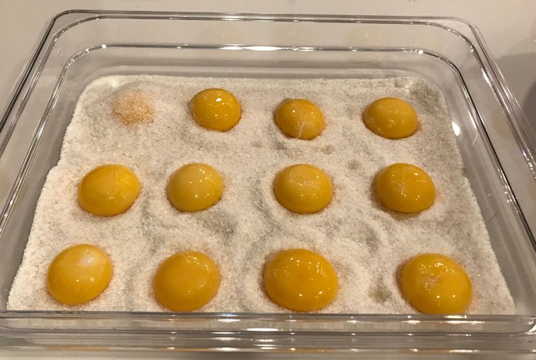 Steemit_SaltCuredEggs_3.jpg