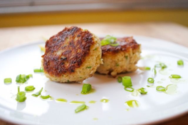 Crab Cakes_10.jpg