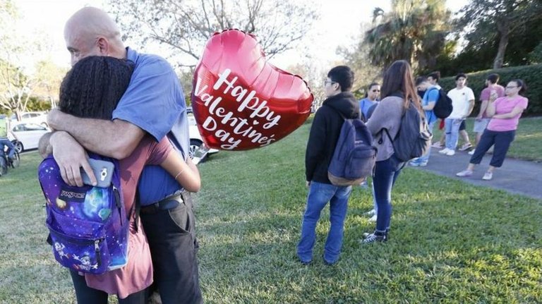 ATAQUE A COLEGIO EN FLORIDA.jpg