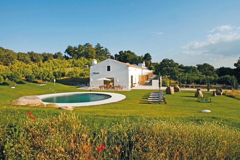 imani-country-house-evora-portugal-conde-nast-traveller-7aug14-manuel-gomes-da-costa_810x540.jpg