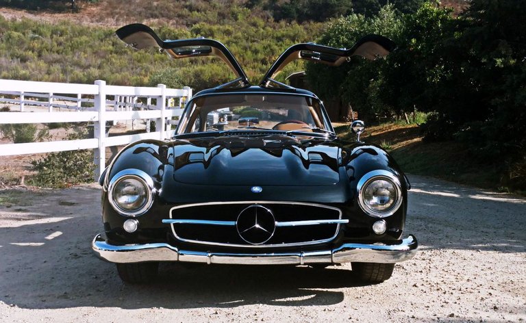 black 300sl front.jpg