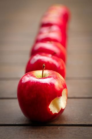 apples-634572__480.jpg