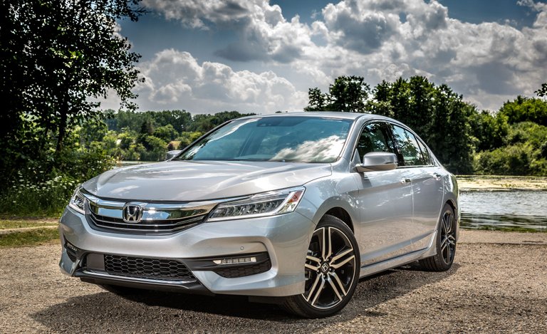 2016-Honda-Accord-Touring-In-Depth-101.jpg