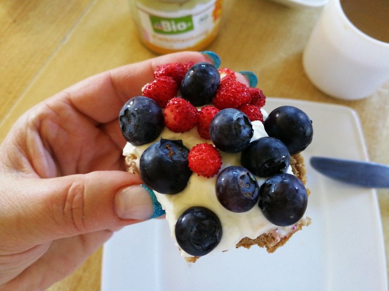 Frühstücksbrot.jpg