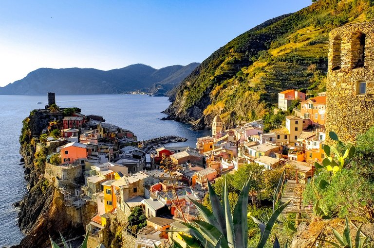 cinque-terre-2922447_1280.jpg