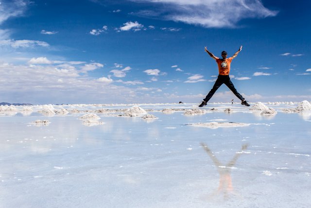 Salar-de-Uyuni-Salto-Montones-Sal.jpg