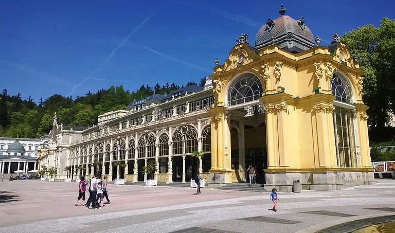 Architecture-Czech-Republic-Facade-Marianske-Lazne-1792792.jpg