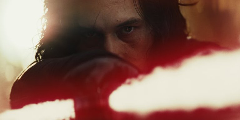 Star-Wars-The-Last-Jedi-Kylo-Ren-Lightsaber.jpg