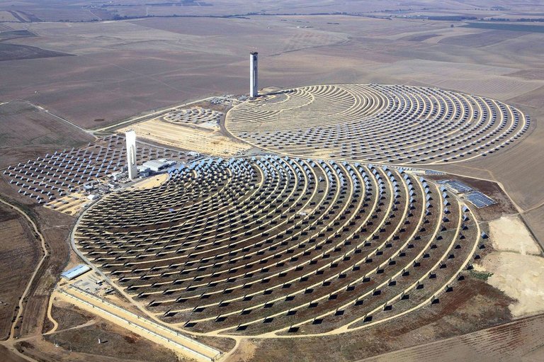 Le-Maroc-batit-la-plus-grande-centrale-solaire-du-monde.jpg