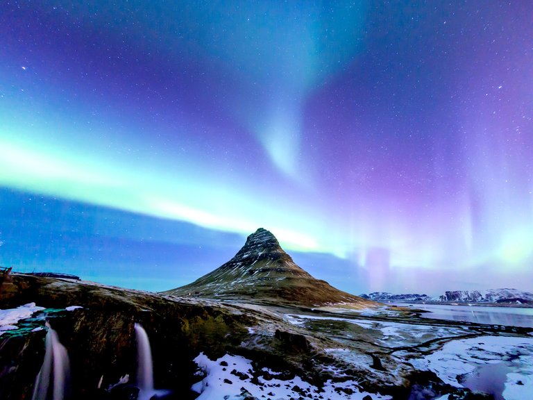 kirkjufell-iceland-GettyImages-519340720.jpg