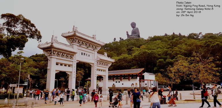 Po Lin monastery Entrance 2.jpg