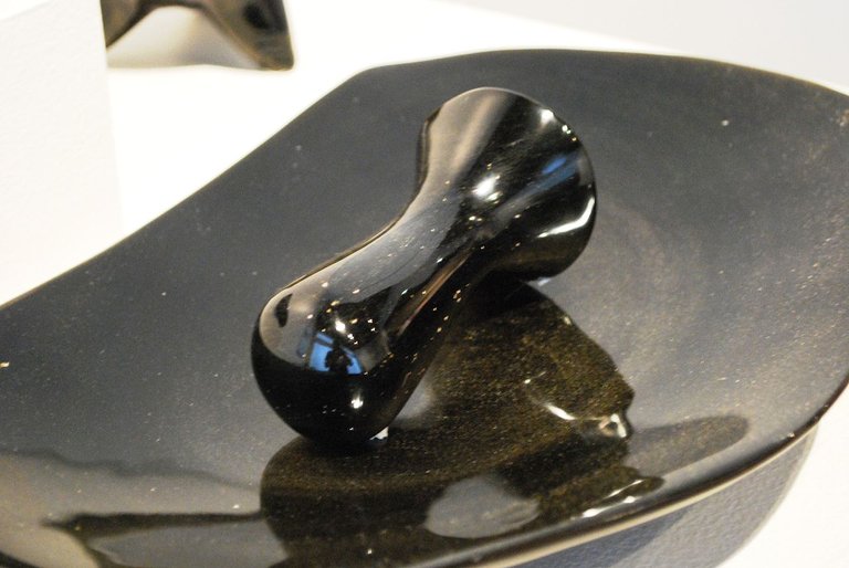 1280px-ObsidianPlatePestle02.jpg