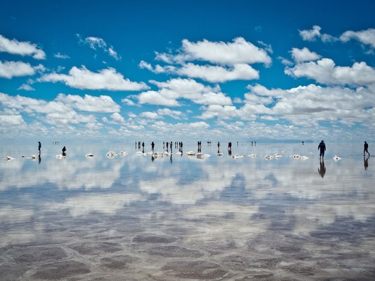 salar-de-uyuni-bolivia-cr-getty.jpg