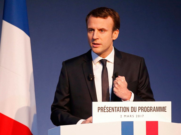 emmanuel-macron-manifesto.jpg