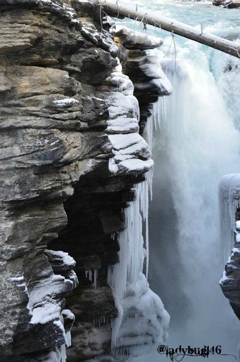 athabasca falls.jpg