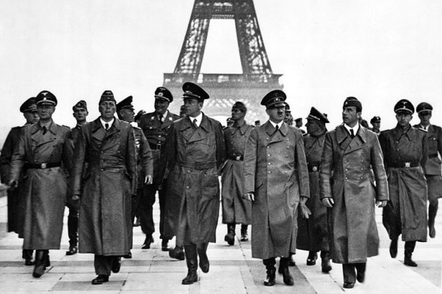 Adolf_Hitler_Eiffel_Tower_Paris_23_June_1940-640x426.jpg